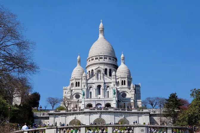 Guided visit of Montmartre district - Visit Paris - My Urban Experience